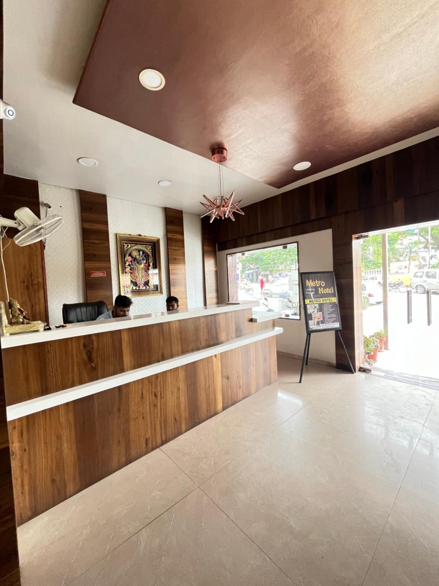 Metro Hotel Nathdwara , 500Mtr 10Min Walking From Shreenathji Temple 966O9O1Oo6 Exterior foto