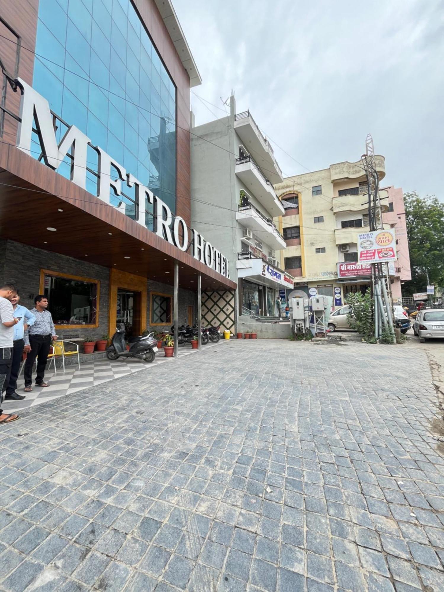 Metro Hotel Nathdwara , 500Mtr 10Min Walking From Shreenathji Temple 966O9O1Oo6 Exterior foto