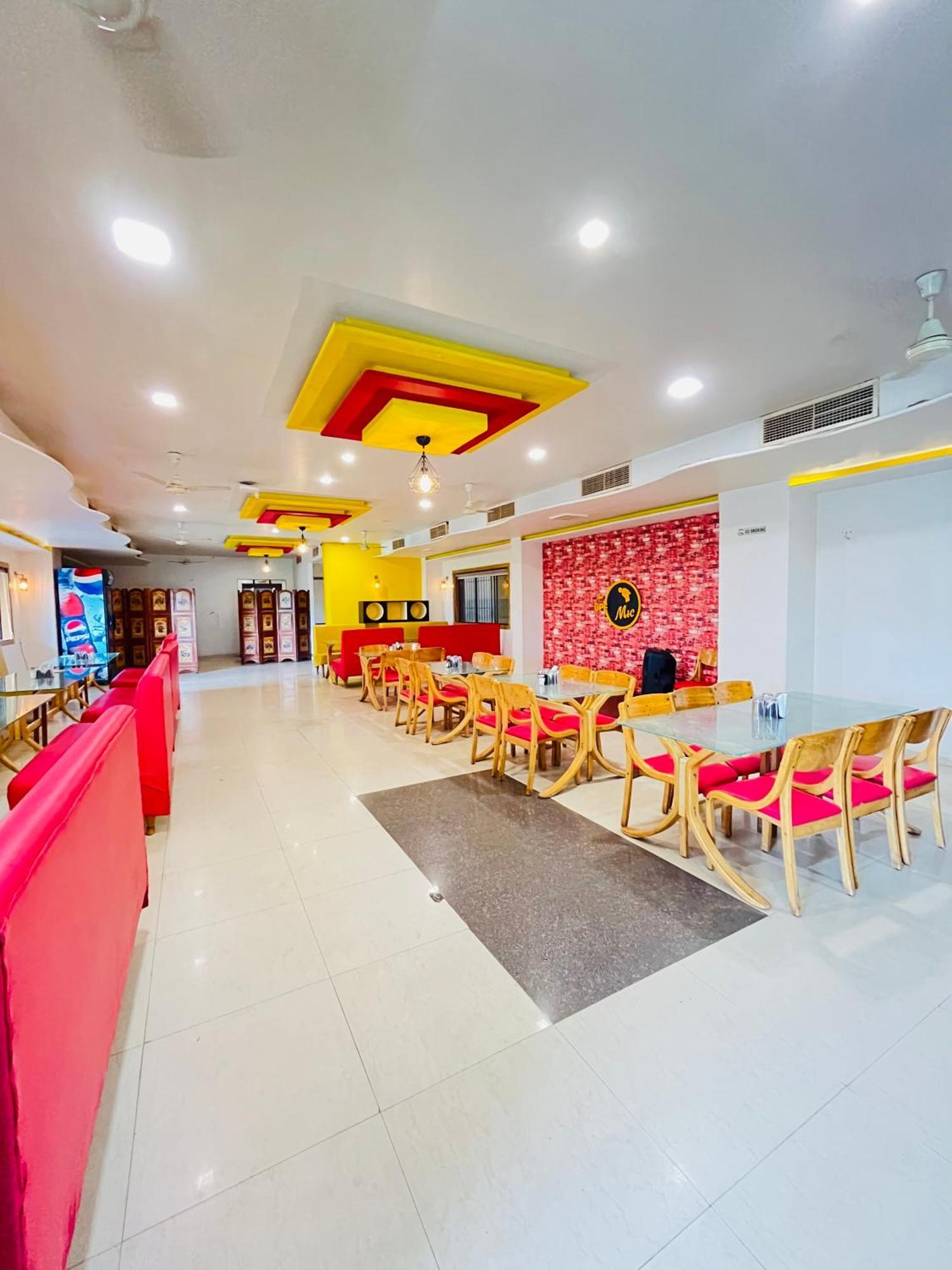 Metro Hotel Nathdwara , 500Mtr 10Min Walking From Shreenathji Temple 966O9O1Oo6 Exterior foto