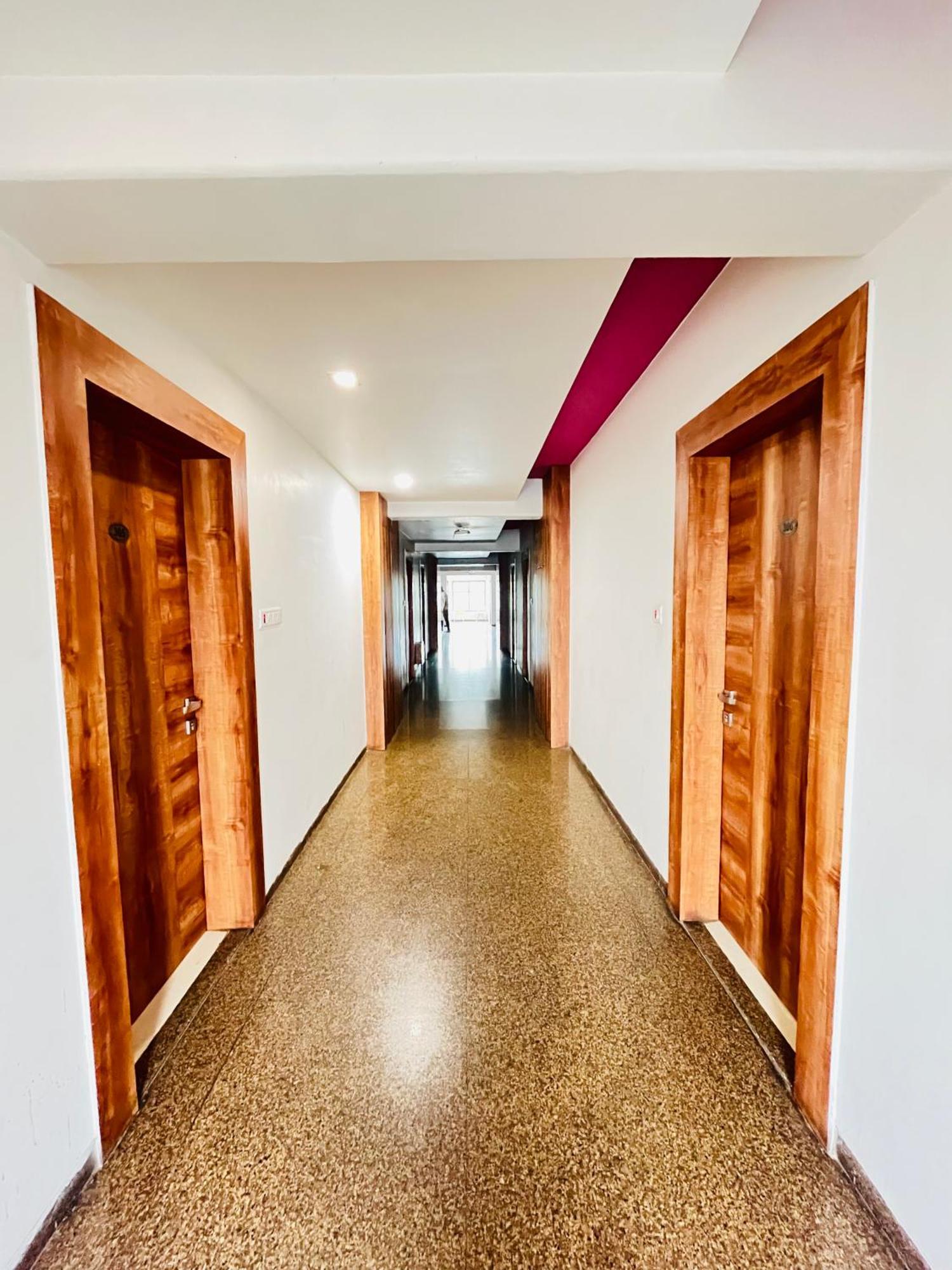 Metro Hotel Nathdwara , 500Mtr 10Min Walking From Shreenathji Temple 966O9O1Oo6 Exterior foto