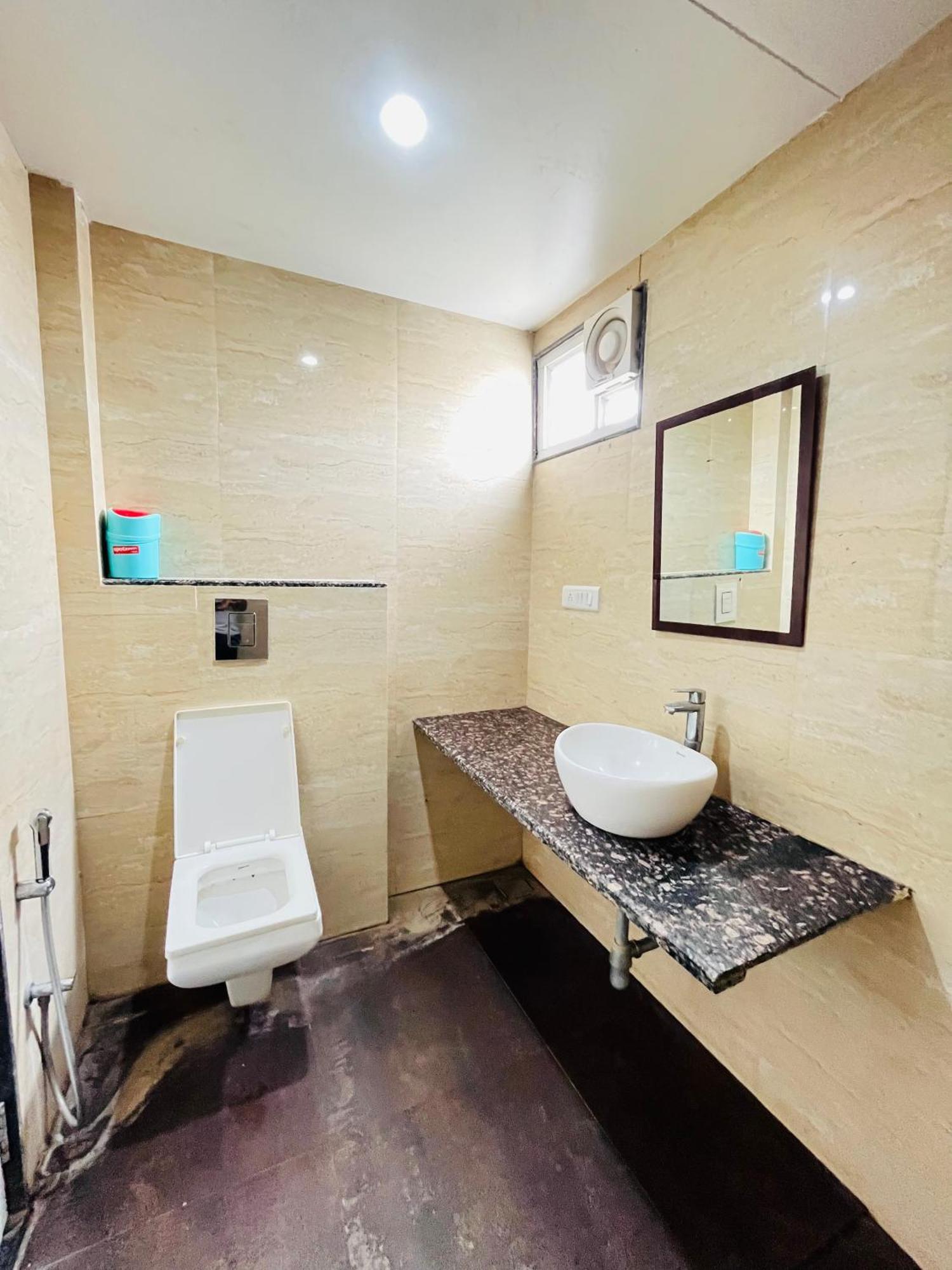 Metro Hotel Nathdwara , 500Mtr 10Min Walking From Shreenathji Temple 966O9O1Oo6 Exterior foto