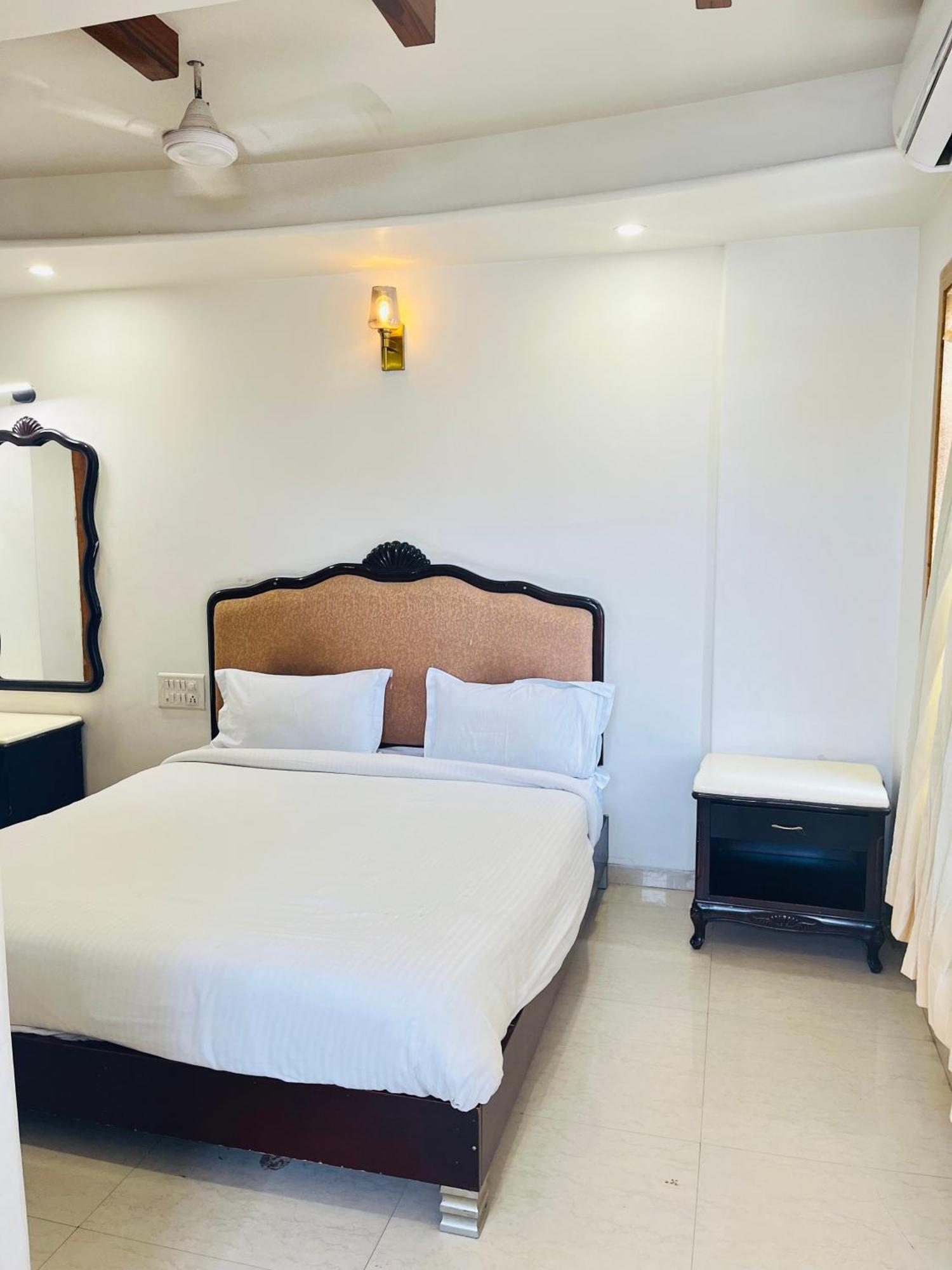 Metro Hotel Nathdwara , 500Mtr 10Min Walking From Shreenathji Temple 966O9O1Oo6 Exterior foto